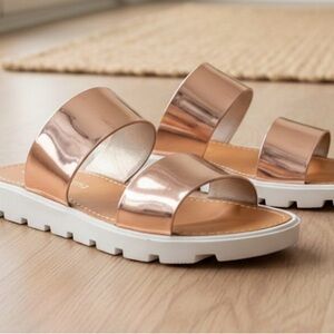 Sandals bronze colour